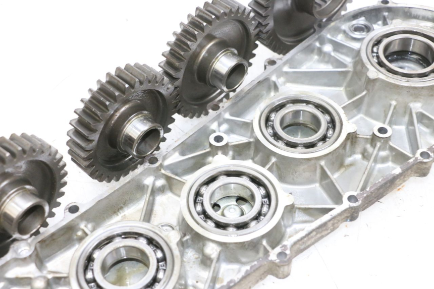 photo de REAR WHEEL SHAFT SUZUKI BURGMAN 650 (2013 - 2020) - Focus on structure