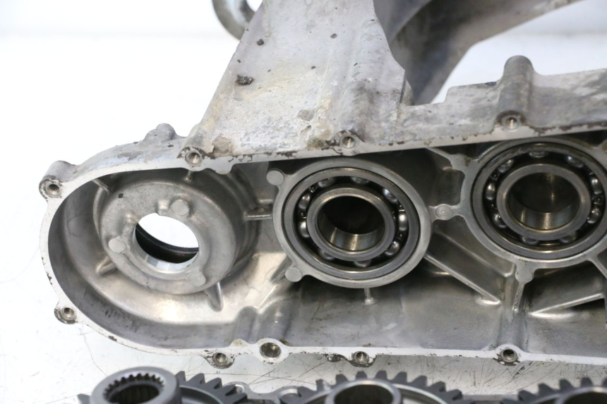 photo de REAR WHEEL SHAFT SUZUKI BURGMAN EXECUTIVE ABS 650 (2006 - 2012) - Alternative perspective