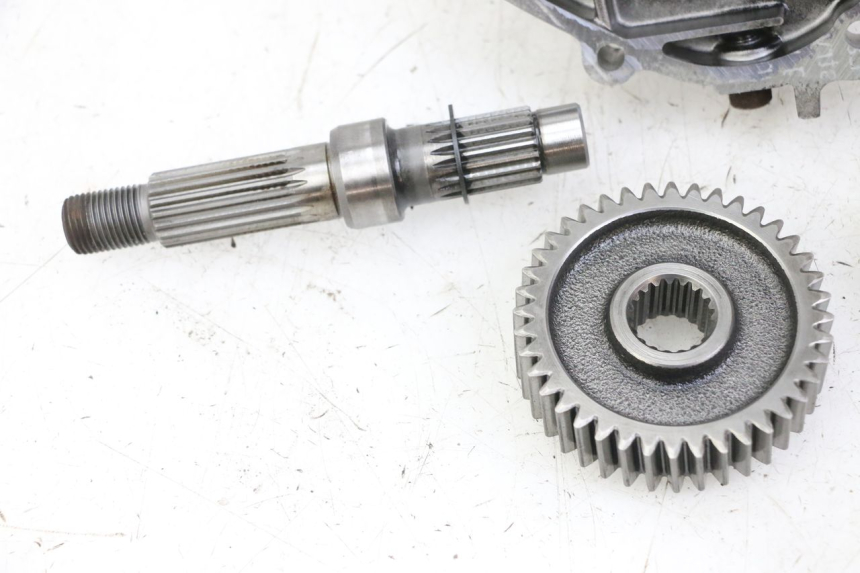 photo de REAR WHEEL SHAFT DAELIM BESBI 125 (2007 - 2008) - High-resolution close-up