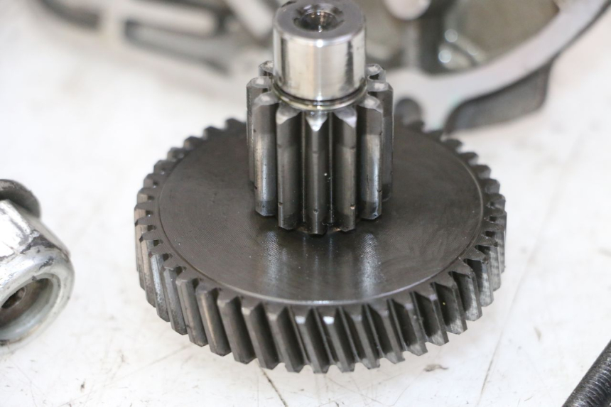 photo de REAR WHEEL SHAFT PEUGEOT ELYSTAR 50 (2002 - 2014) - Detailed visual inspection