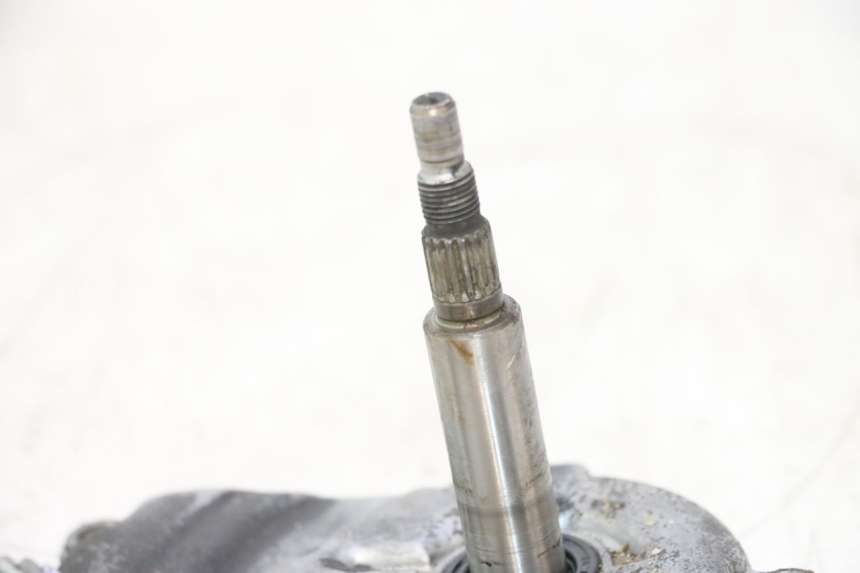 photo de REAR WHEEL SHAFT MBK EVOLIS 80 (1993 - 1999) - Surface and material condition