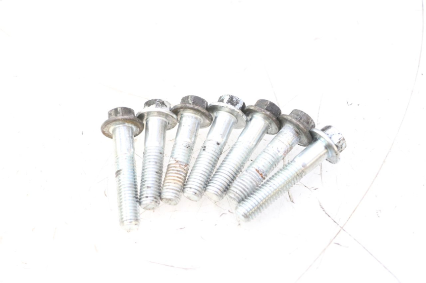photo de REAR WHEEL SHAFT JM MOTORS F45i 4T 50 (2020 - 2023) - Alternative perspective