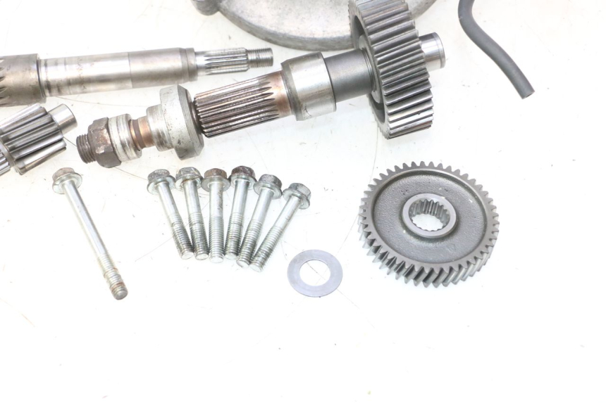 photo de REAR WHEEL SHAFT HONDA FES PANTHEON 2T 125 (1998 - 2002) - Alternative angle