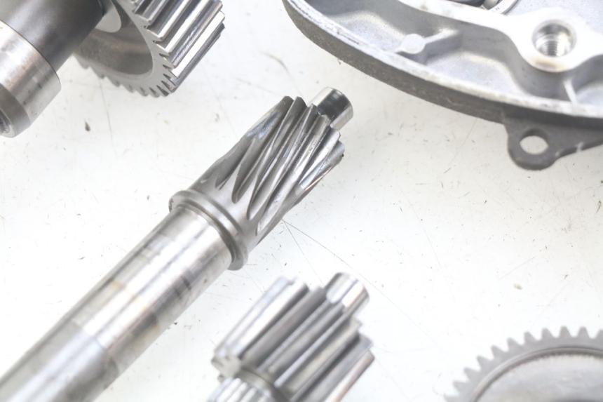 photo de WHEEL TRANSMISSION HONDA FES PANTHEON 125 (2003 - 2007) - Distinctive features