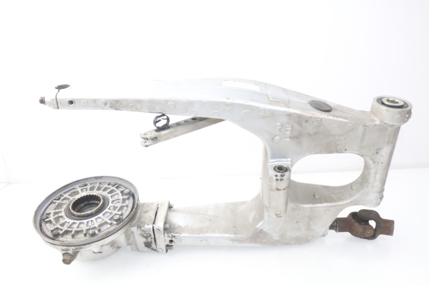 photo de REAR WHEEL SHAFT YAMAHA FJR ABS 1300 (2006 - 2012) - Fixing points details