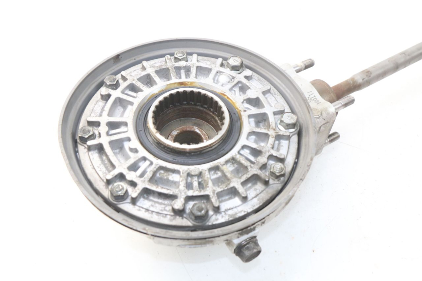 photo de REAR WHEEL SHAFT YAMAHA FJR ABS 1300 (2006 - 2012) - Detailed visual inspection