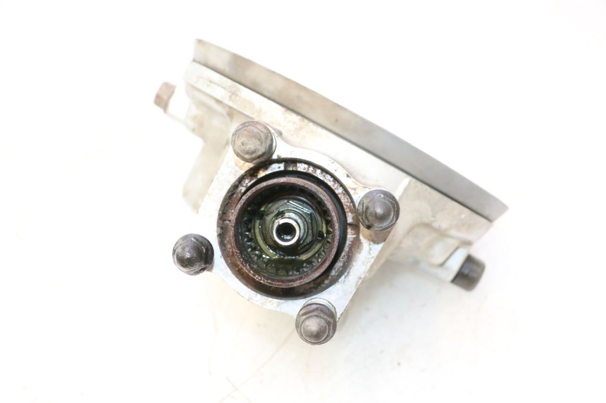 photo de REAR WHEEL SHAFT YAMAHA FJR 1300 (2001 - 2005) - Technical close-up