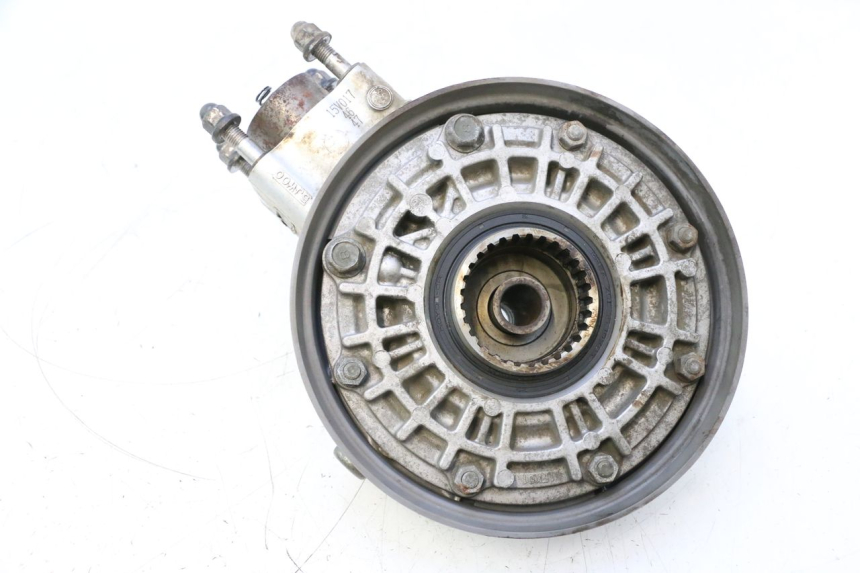 photo de REAR WHEEL SHAFT YAMAHA FJR 1300 (2001 - 2005) - Surface and material condition