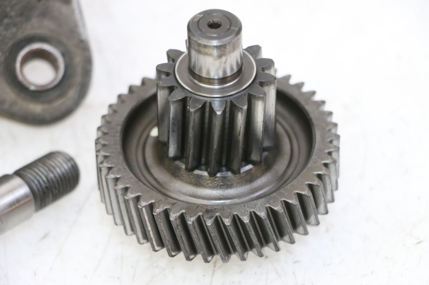 photo de REAR WHEEL SHAFT DAELIM HISTORY 125 (2001 - 2002) - Distinctive features