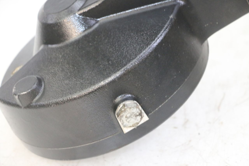 photo de REAR WHEEL SHAFT BMW K 75 RT 750 (1989 - 1997) - Fixing points details