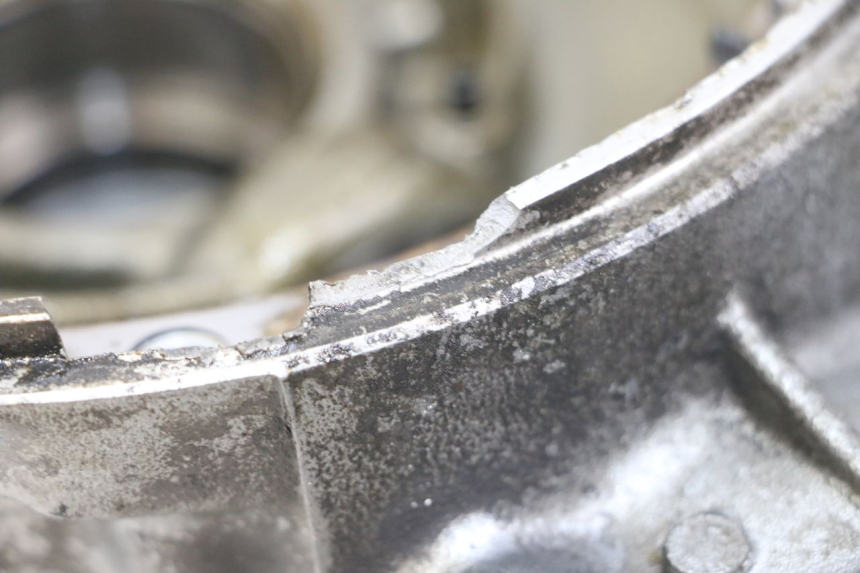 photo de REAR WHEEL SHAFT KAWASAKI GTR 1000 (1994 - 2004) - Additional view of the item