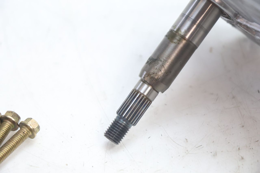 photo de REAR WHEEL SHAFT PEUGEOT KISBEE 2T 50 (2018 - 2022) - Technical close-up