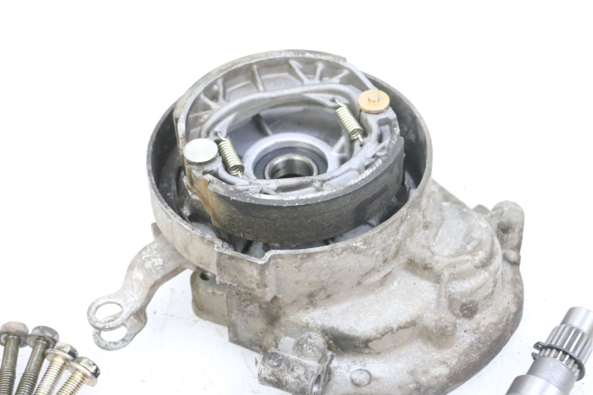 photo de WHEEL TRANSMISSION PEUGEOT KISBEE 4T 50 (2010 - 2017) - Distinctive features