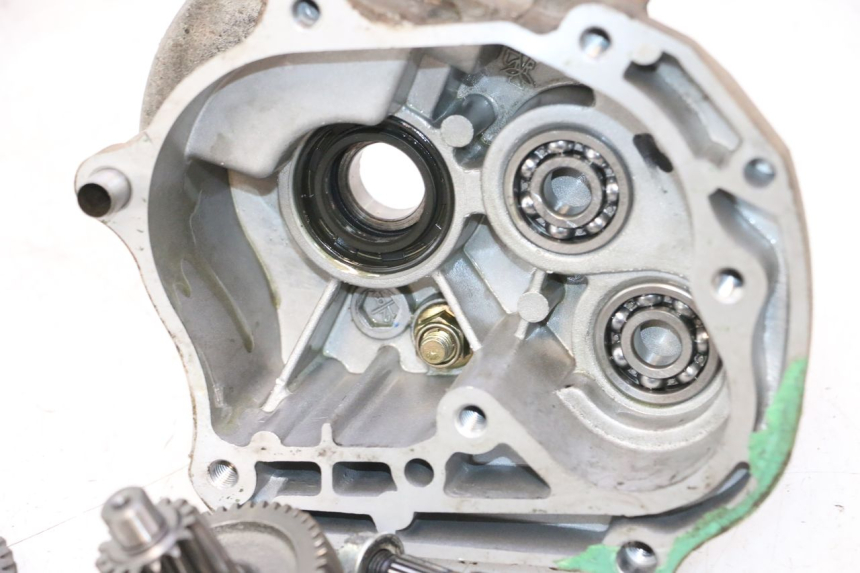 photo de WHEEL TRANSMISSION PEUGEOT KISBEE 4T 50 (2010 - 2017) - Detailed visual inspection