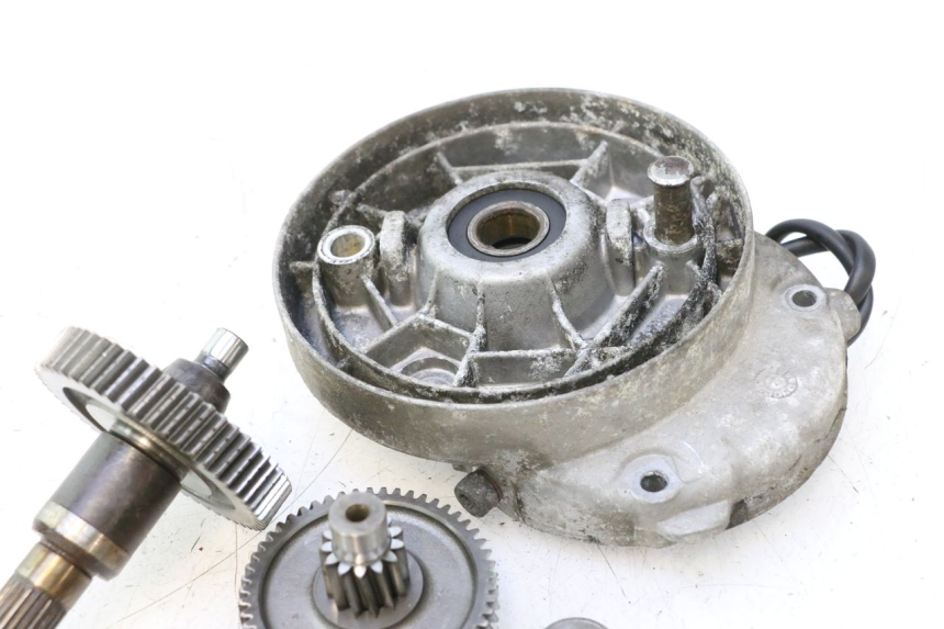 photo de REAR WHEEL SHAFT PIAGGIO LIBERTY 50 (1998 - 2003) - High-resolution close-up