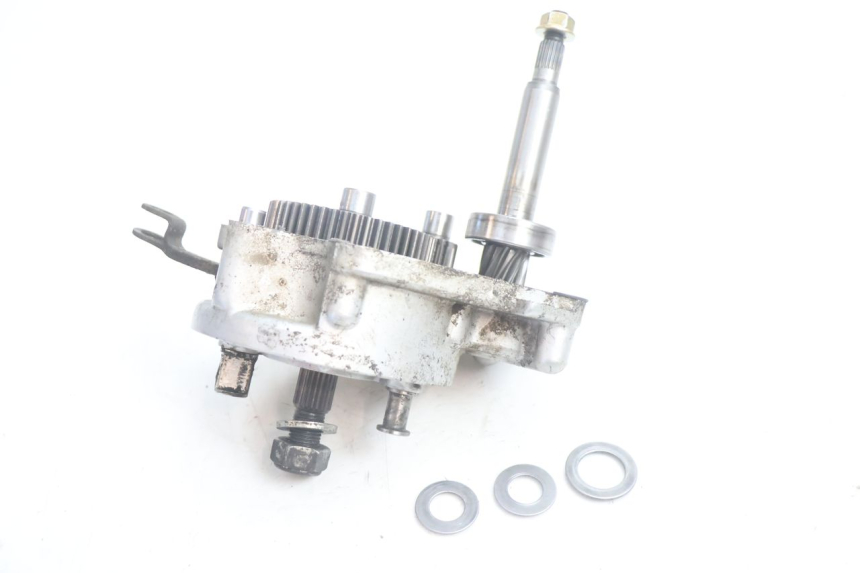 photo de REAR WHEEL SHAFT SYM MIO 50 (2005 - 2010) - Alternative perspective