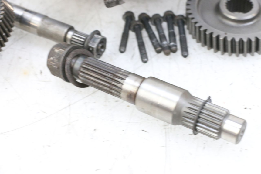 photo de REAR WHEEL SHAFT YAMAHA NEOS NEO'S 4T 50 (2008 - 2016) - Detailed visual inspection