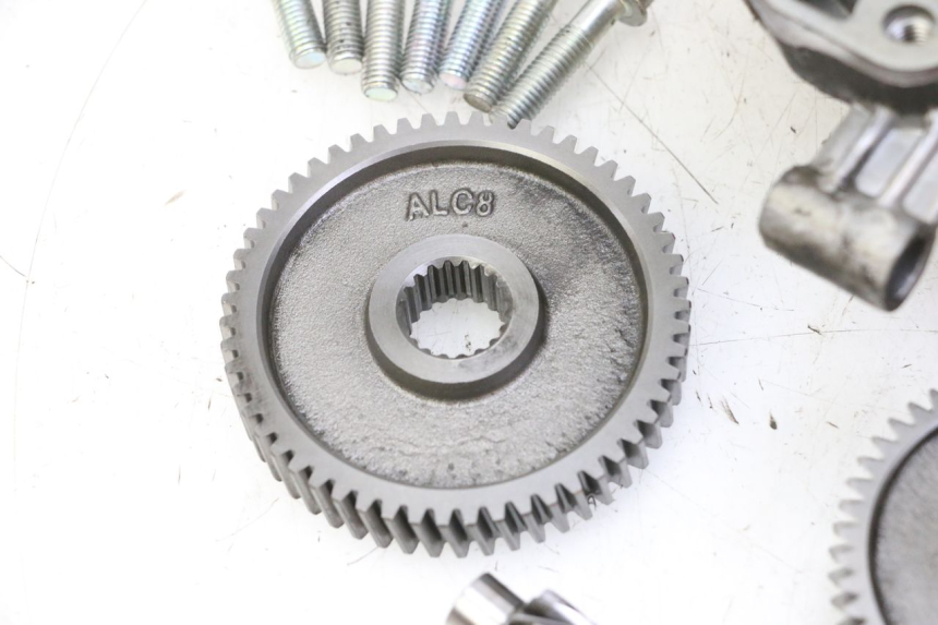 photo de REAR WHEEL SHAFT KYMCO LIKE 4T 50 (2019 - 2025) - High-resolution close-up