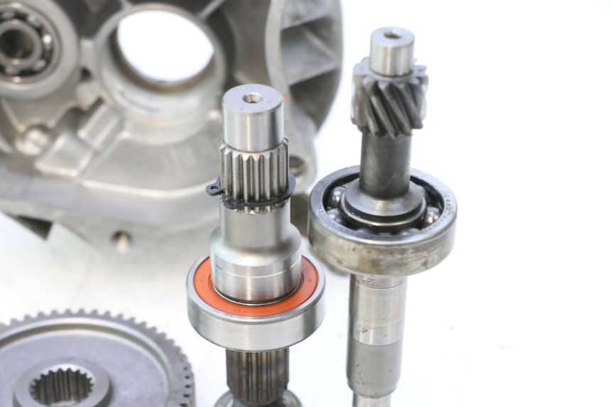 photo de REAR WHEEL SHAFT KYMCO LIKE 4T 50 (2019 - 2025) - Distinctive features