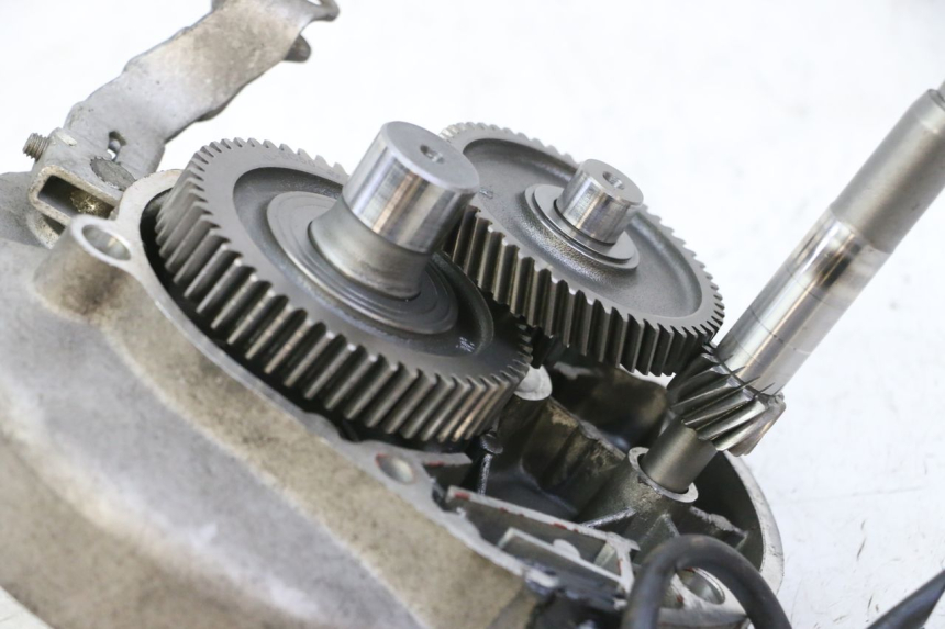 photo de REAR WHEEL SHAFT PIAGGIO NEW TYPHOON 50 (2010 - 2017) - Technical close-up