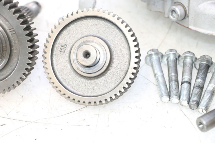 photo de REAR WHEEL SHAFT PIAGGIO NEW TYPHOON 50 (2018 - 2021) - Additional view of the item