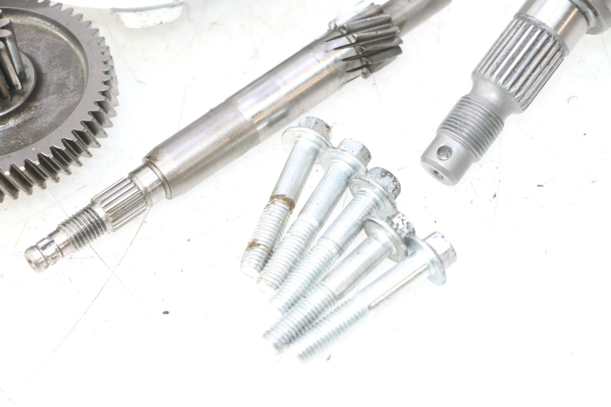 photo de REAR WHEEL SHAFT PIAGGIO NEW TYPHOON 50 (2018 - 2021) - Fixing points details
