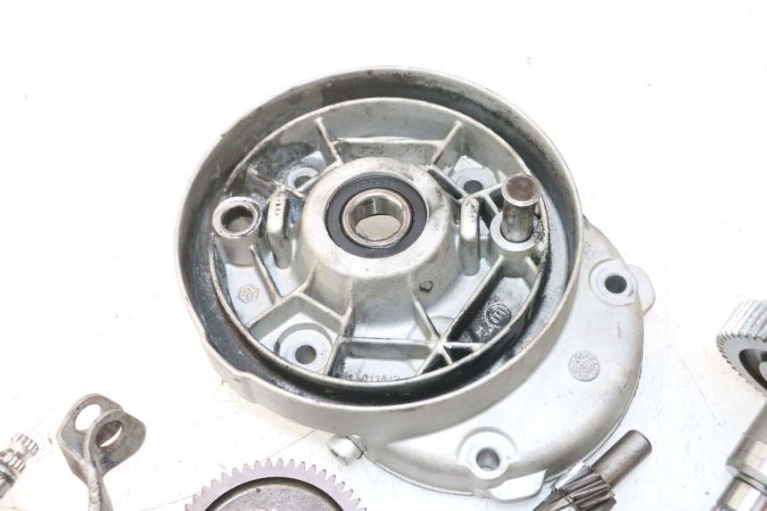 photo de REAR WHEEL SHAFT PIAGGIO NEW TYPHOON 50 (2018 - 2021) - Checked used part