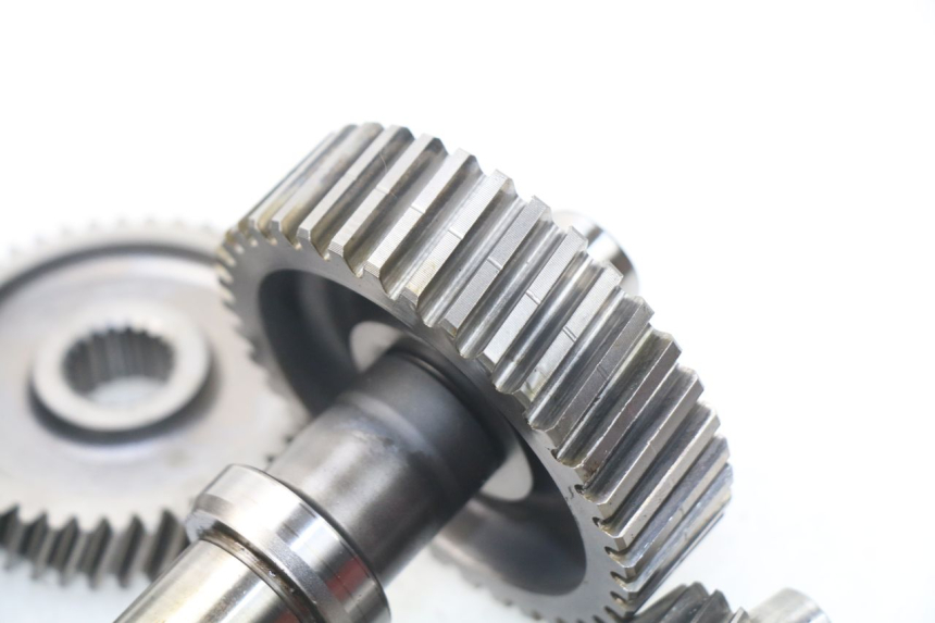 photo de REAR WHEEL SHAFT HONDA NSS EX FORZA 250 (2005 - 2013) - High-resolution close-up