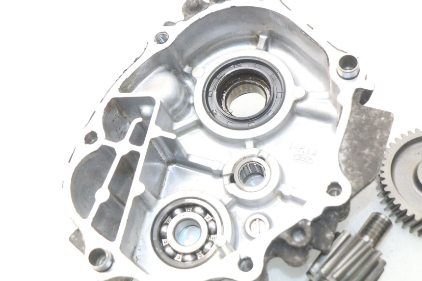 photo de REAR WHEEL SHAFT HONDA NSS EX FORZA 250 (2005 - 2013) - Markings and original references