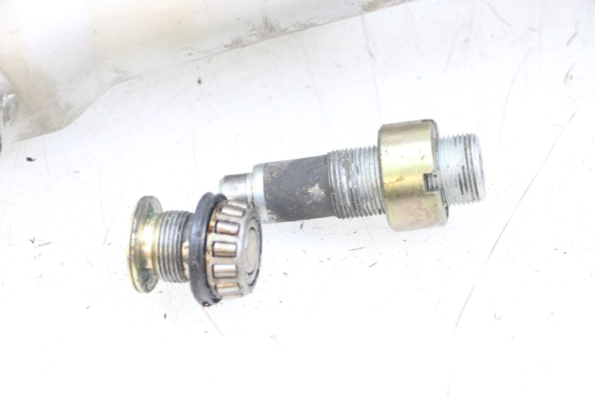 photo de WHEEL TRANSMISSION HONDA NTV DEAUVILLE 650 (1998 - 2001) - Focus on structure