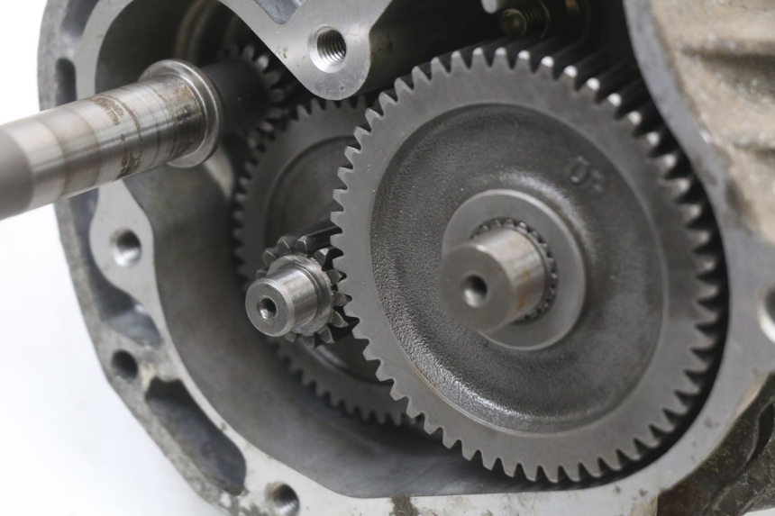 photo de REAR WHEEL SHAFT SYM ORBIT 50 (2008 - 2010) - Zoom on usage condition