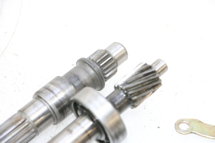 photo de REAR WHEEL SHAFT RAZZO QTR 50 (2011 - 2018) - Additional view of the item
