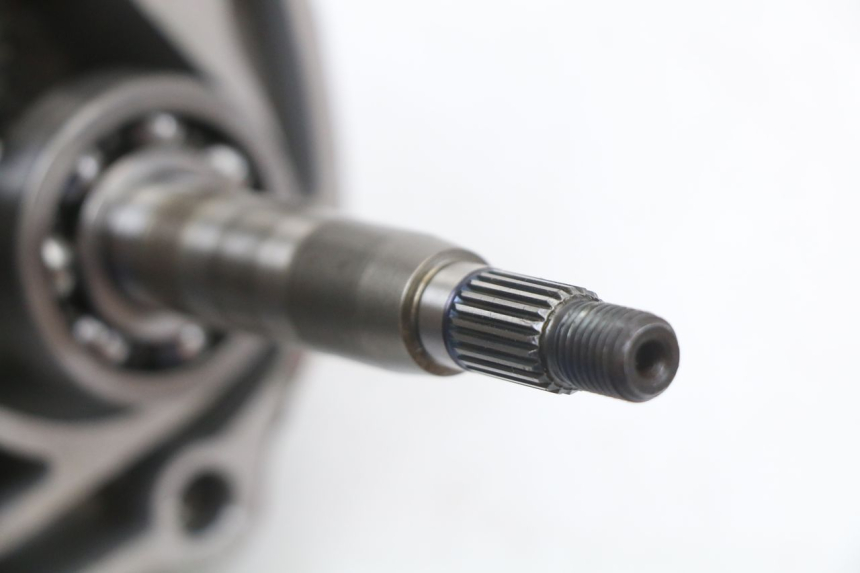 photo de REAR WHEEL SHAFT EUROCKA R8 4T 50 (2013 - 2022) - Zoom on usage condition