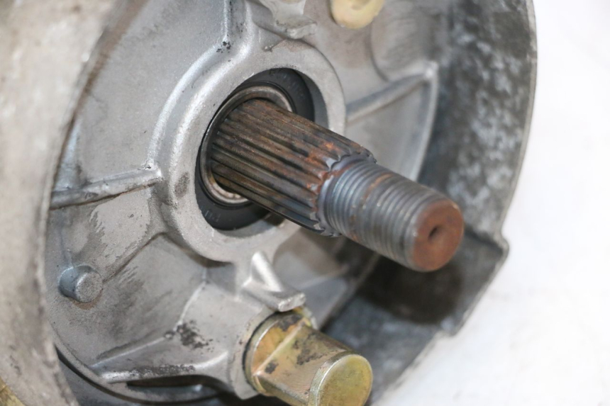 photo de REAR WHEEL SHAFT LAZIO RENO 50 (2016 - 2021) - Alternative perspective