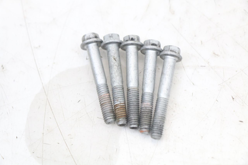 photo de REAR WHEEL SHAFT GILERA RUNNER LC 50 (1997 - 1998) - Supplementary product photo