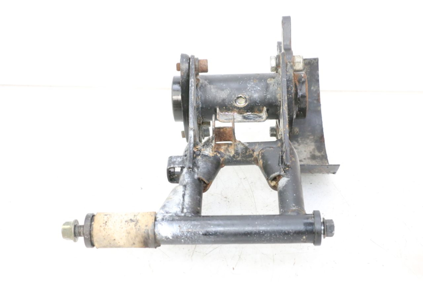 photo de REAR WHEEL SHAFT HYTRACK S 150 (2003 - 2011) - Distinctive features