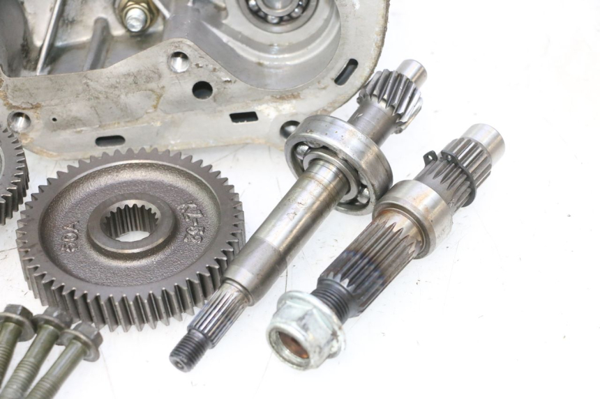 photo de REAR WHEEL SHAFT JM MOTORS SANTANA 50 (2014 - 2023) - Alternative angle