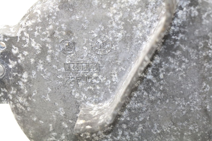 photo de REAR WHEEL SHAFT APRILIA SCARABEO GT 125 (1999 - 2007) - Surface and material condition