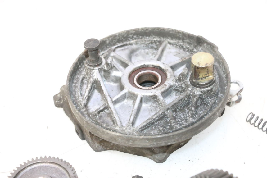 photo de REAR WHEEL SHAFT HONDA SCV LEAD 100 (2003 - 2007) - Distinctive features