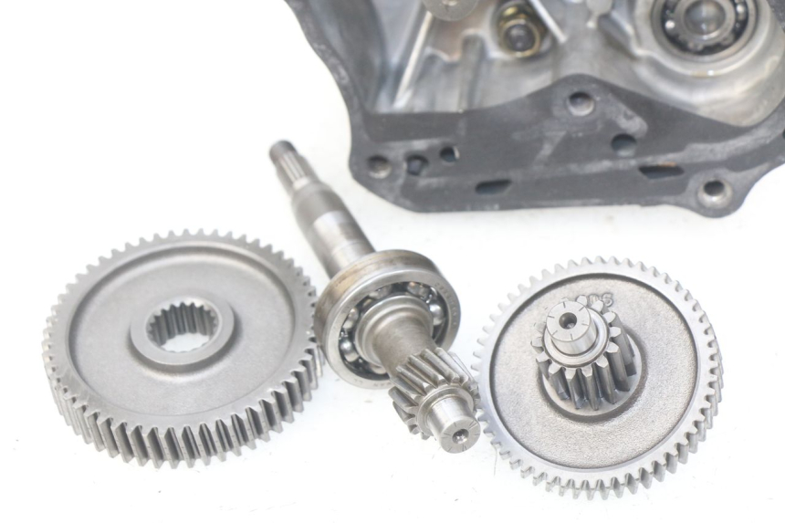 photo de REAR WHEEL SHAFT KYMCO SENTO 50 (2008 - 2013) - Surface and material condition