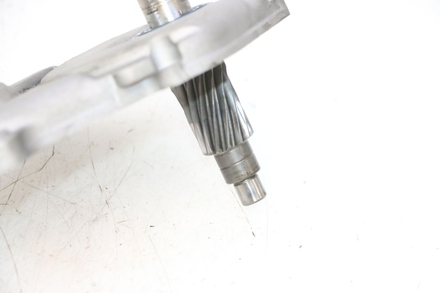 photo de REAR WHEEL SHAFT YAMAHA SLIDER 50 (1999 - 2004) - Fixing points details