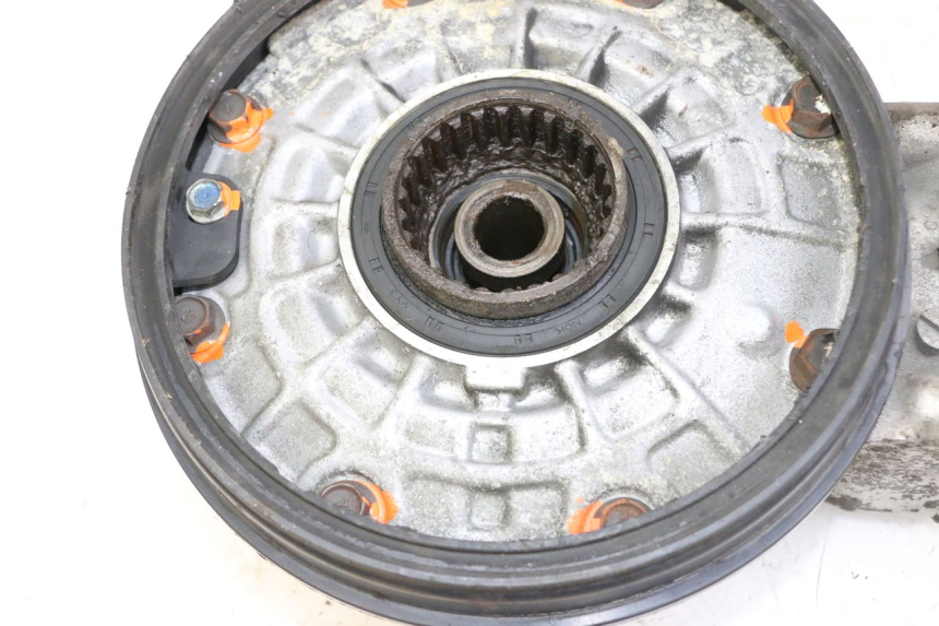 photo de REAR WHEEL SHAFT HONDA ST PAN EUROPEAN 1300 (2002 - 2013) - Technical close-up