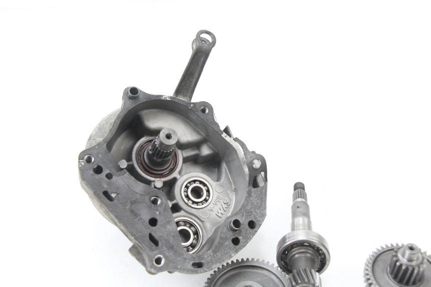 photo de REAR WHEEL SHAFT SYM TONIK 125 (2010 - 2014) - Fixing points details