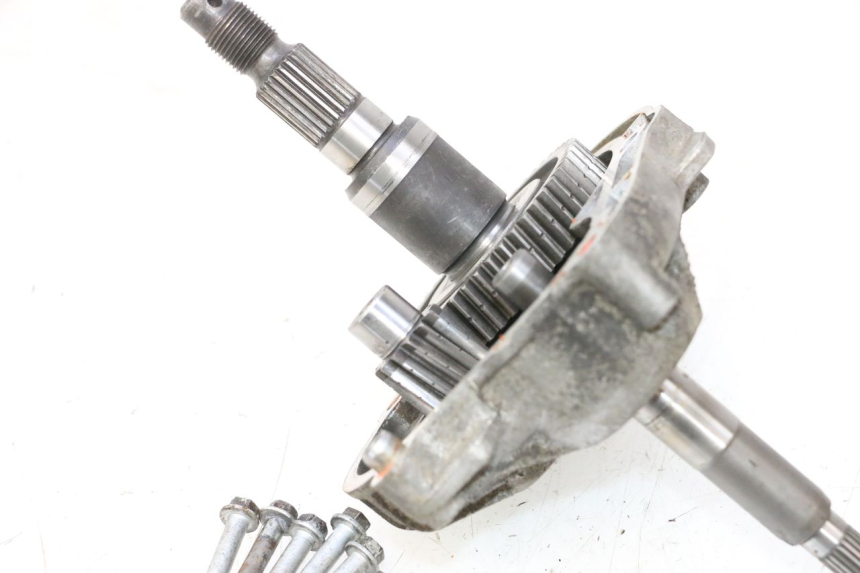 photo de REAR WHEEL SHAFT PIAGGIO TYPHOON 50 (2000 - 2009) - Fixing points details