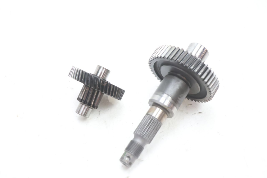 photo de REAR WHEEL SHAFT PIAGGIO TYPHOON 50 (2000 - 2009) - Surface and material condition