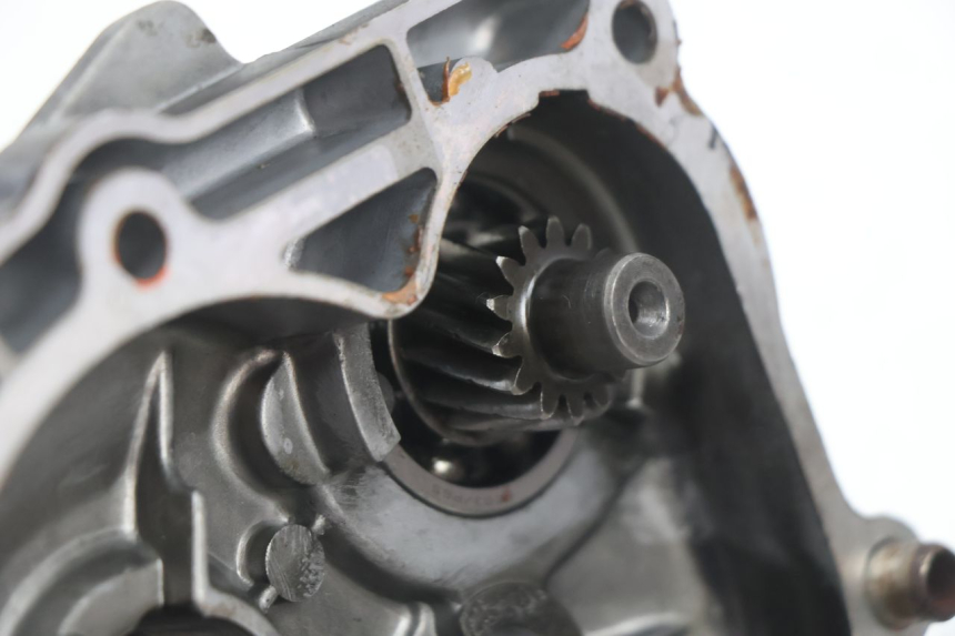photo de REAR WHEEL SHAFT PIAGGIO TYPHOON 50 (2000 - 2009) - Fixing points details