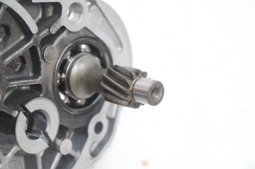 photo de REAR WHEEL SHAFT PEUGEOT VIVACITY 50 (2004 - 2009) - Zoom on usage condition