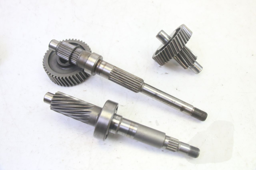 photo de REAR WHEEL SHAFT YAMAHA X-MAX XMAX 125 (2010 - 2013) - Alternative perspective