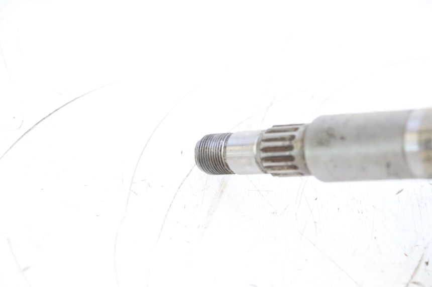 photo de REAR WHEEL SHAFT YAMAHA X-MAX XMAX 125 (2010 - 2013) - Additional view of the item