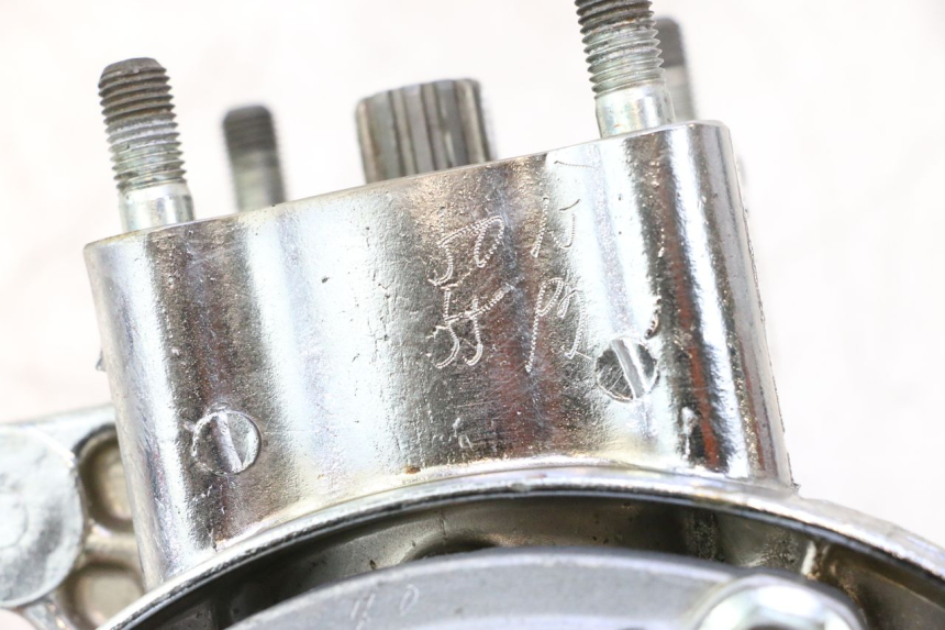 photo de REAR WHEEL SHAFT YAMAHA XV VIRAGO 535 (1988 - 2004) - Zoom on usage condition